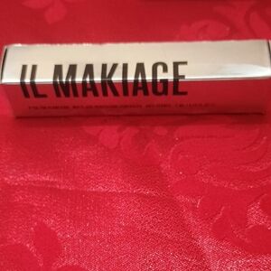 IL MAKIAGE Premium Concealer